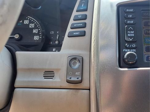 Used 2005 Cadillac XLR RWD image 18