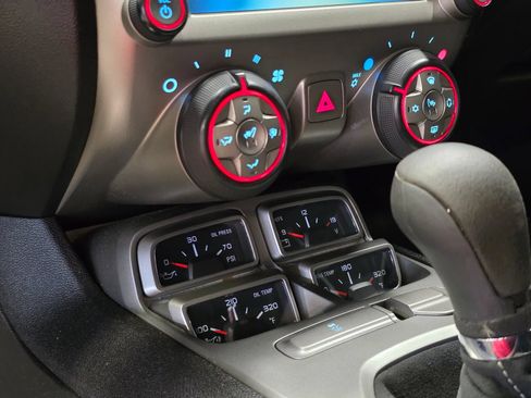Used 2013 Chevrolet Camaro SS w/ SS Performance Package RWD image 28