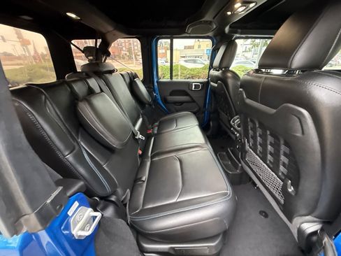 Used 2021 Jeep Wrangler Unlimited Rubicon 4xe w/ Steel Bumper Group image 36