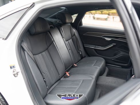 Used 2021 Audi A8 L 3.0T w/ Executive Plus Package image 18