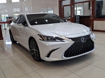Used 2024 Lexus ES 350 w/ Premium Package