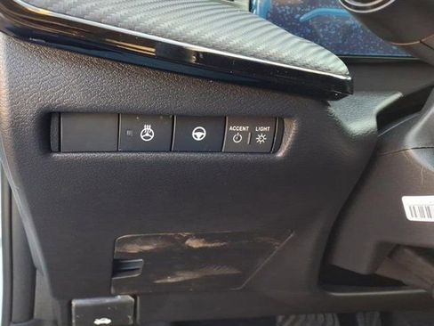 New 2026 Nissan Kicks SR image 19