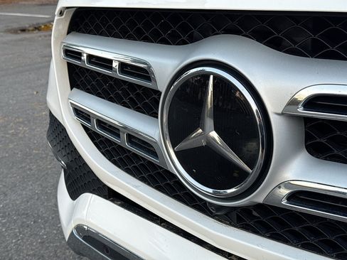 Used 2023 Mercedes-Benz GLS 450 4MATIC image 43