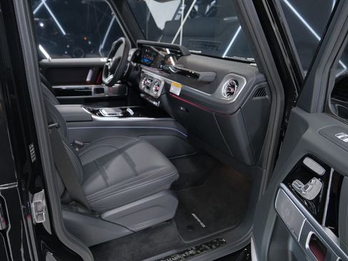 Used 2026 Mercedes-Benz G 63 AMG 4MATIC image 33