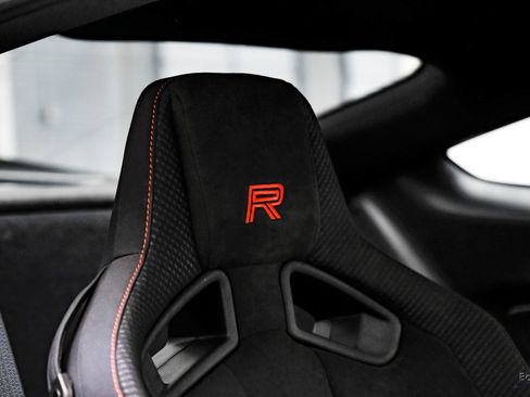 Used 2016 Ford Mustang Shelby GT350R w/ GT350R Equipment Group 920A RWD image 53