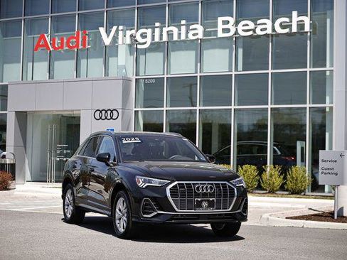 Certified 2025 Audi Q3 2.0T Premium w/ Convenience Package image 1