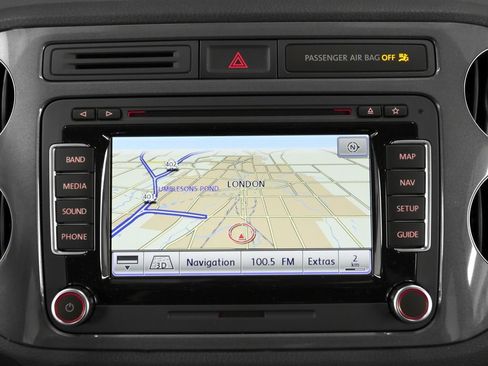 Used 2016 Volkswagen Tiguan S FWD image 16
