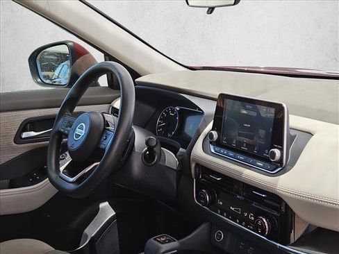 Used 2021 Nissan Rogue SV FWD image 11