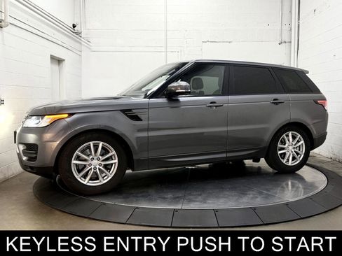 Used 2017 Land Rover Range Rover Sport SE AWD/4WD image 4