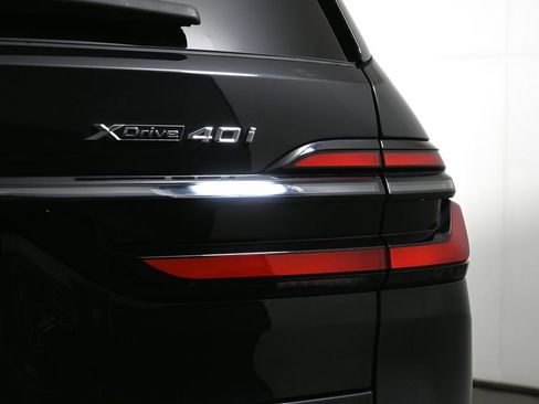 Certified 2024 BMW X7 xDrive40i w/ M Sport Package image 13