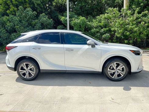 Certified 2024 Lexus RX 350 Premium w/ Accessory Package (Z1) FWD image 8