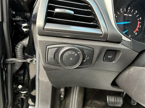 Used 2016 Ford Fusion SE image 21