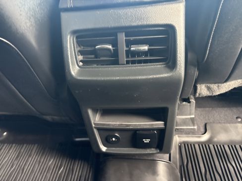 Used 2024 Ford Edge SEL w/ Convenience Package image 10