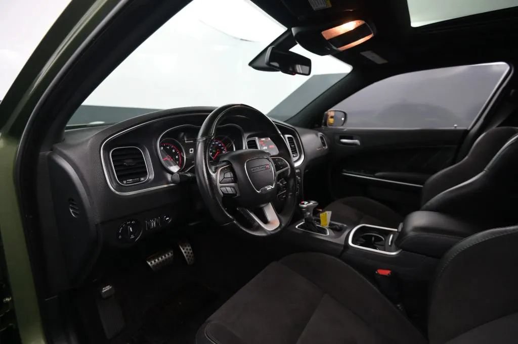 Used 2018 Dodge Charger R/T Scat Pack w/ Dynamics Package RWD image 41