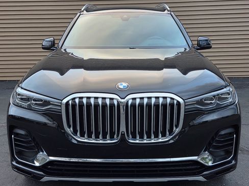 Used 2021 BMW X7 xDrive40i w/ Executive Package 2 image 9