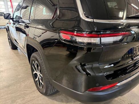 Certified 2025 Jeep Grand Cherokee L Limited AWD/4WD image 39