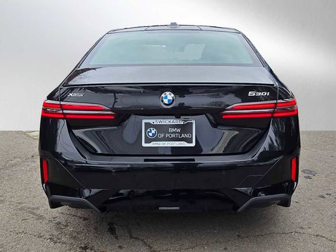 New 2026 BMW 530i xDrive w/ M Sport Package AWD/4WD image 4