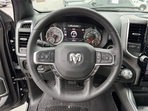 Used 2025 RAM 1500 Laramie AWD/4WD image 23