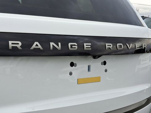 New 2025 Land Rover Range Rover SE image 23