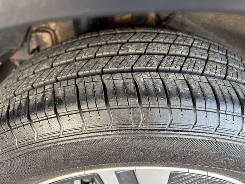 Used 2022 Kia Niro LXS image 10