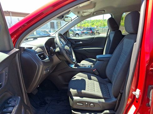 Used 2023 Chevrolet Equinox LT FWD image 13