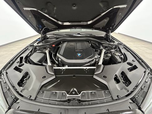 Used 2023 BMW 540i xDrive w/ M Sport Package image 43