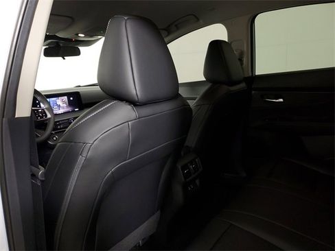 Used 2026 Nissan Murano SV image 13