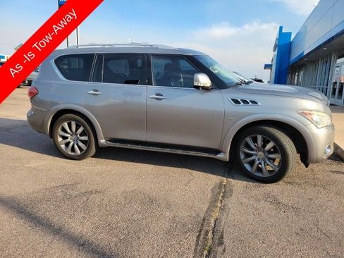 Used 2014 INFINITI QX80 4WD w/ Deluxe Touring Package image 4