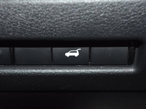 Certified 2023 Nissan Rogue SV w/ SV Premium Package FWD image 17