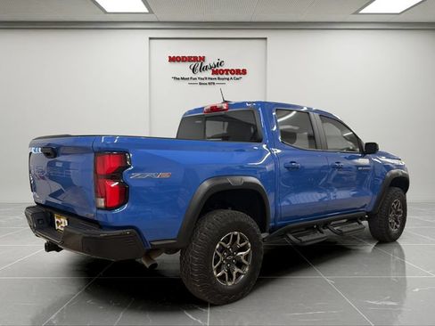 Used 2025 Chevrolet Colorado ZR2 w/ Technology Package AWD/4WD image 7