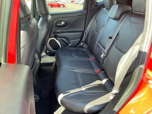 Used 2016 Jeep Renegade Limited image 17