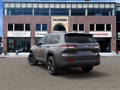 New 2026 Jeep Grand Cherokee L Limited w/ Limited Altitude Package AWD/4WD image 3