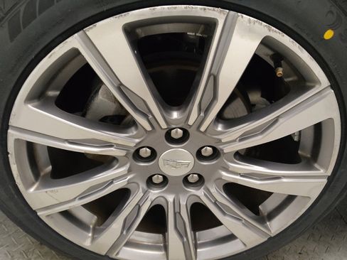Used 2019 Cadillac XT4 Premium Luxury w/ Technology Package AWD/4WD image 31