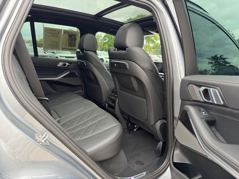 Used 2024 BMW X5 sDrive40i w/ M Sport Package image 31