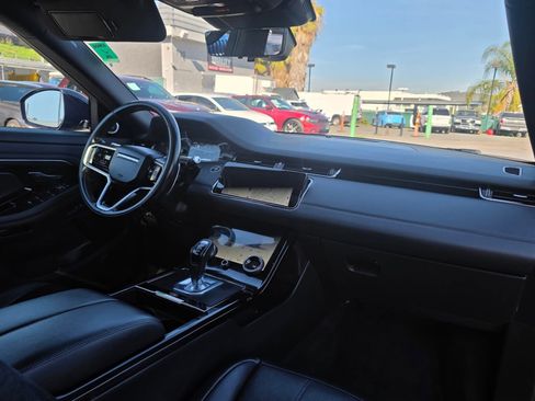 Used 2022 Land Rover Range Rover Evoque R-Dynamic S image 24