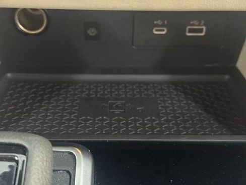 Certified 2024 Nissan Pathfinder SL w/ SL Premium Package FWD image 19