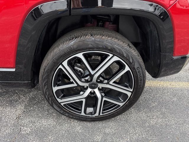 Used 2025 Jeep Compass Limited w/ Elite Group AWD/4WD image 4