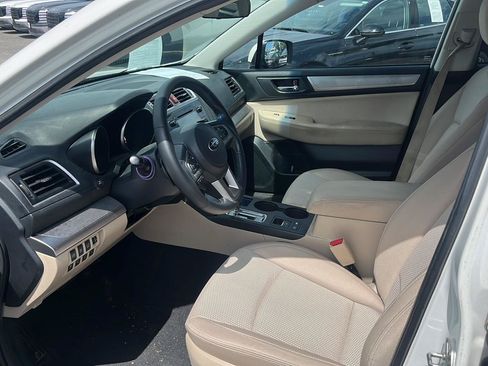 Used 2015 Subaru Outback 2.5i Premium AWD/4WD image 9