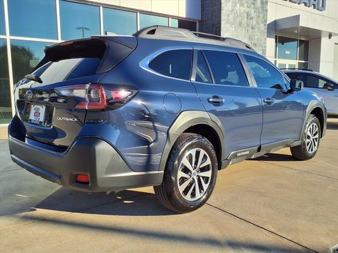 Certified 2025 Subaru Outback Premium image 23