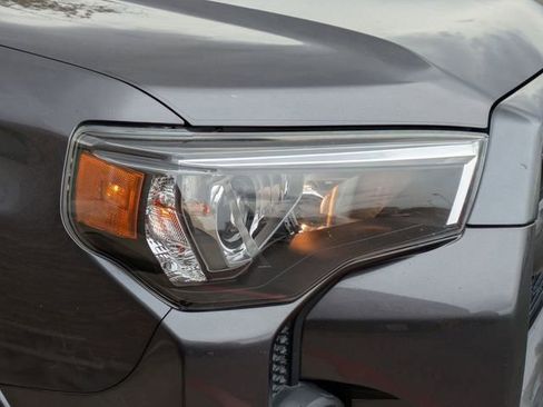 Used 2021 Toyota 4Runner SR5 Premium w/ Moonroof Package AWD/4WD image 10