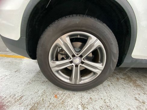 Certified 2016 Mercedes-Benz GLC 300 4MATIC image 23