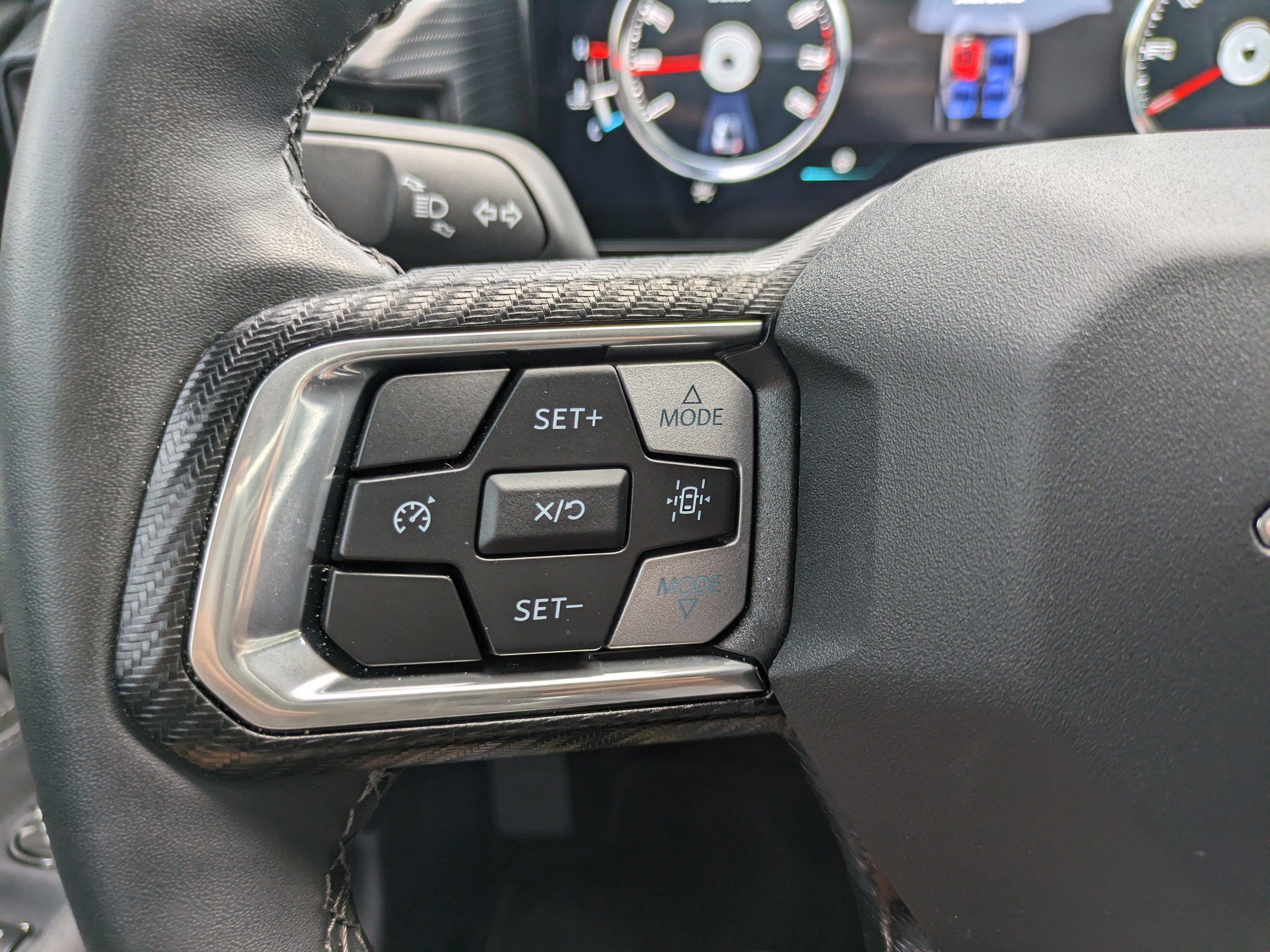 Used 2025 Ford Mustang Coupe RWD image 21