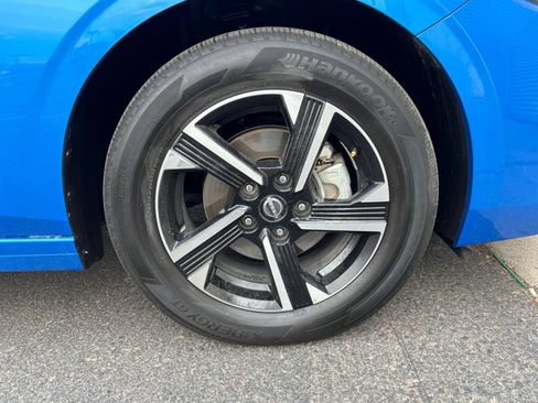 Used 2025 Nissan Sentra SV FWD image 28