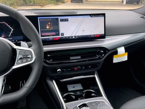 New 2026 BMW 330i Sedan w/ M Sport Package image 6