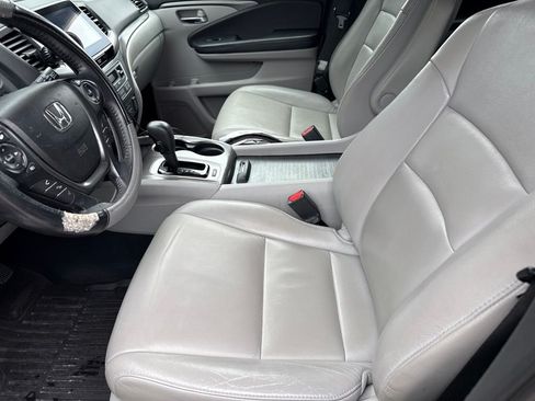 Used 2016 Honda Pilot EX-L image 2