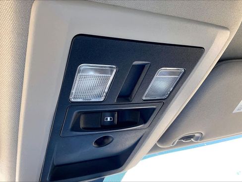 Used 2014 RAM 2500 SLT image 33