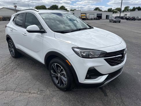 Used 2022 Buick Encore GX Select FWD image 1