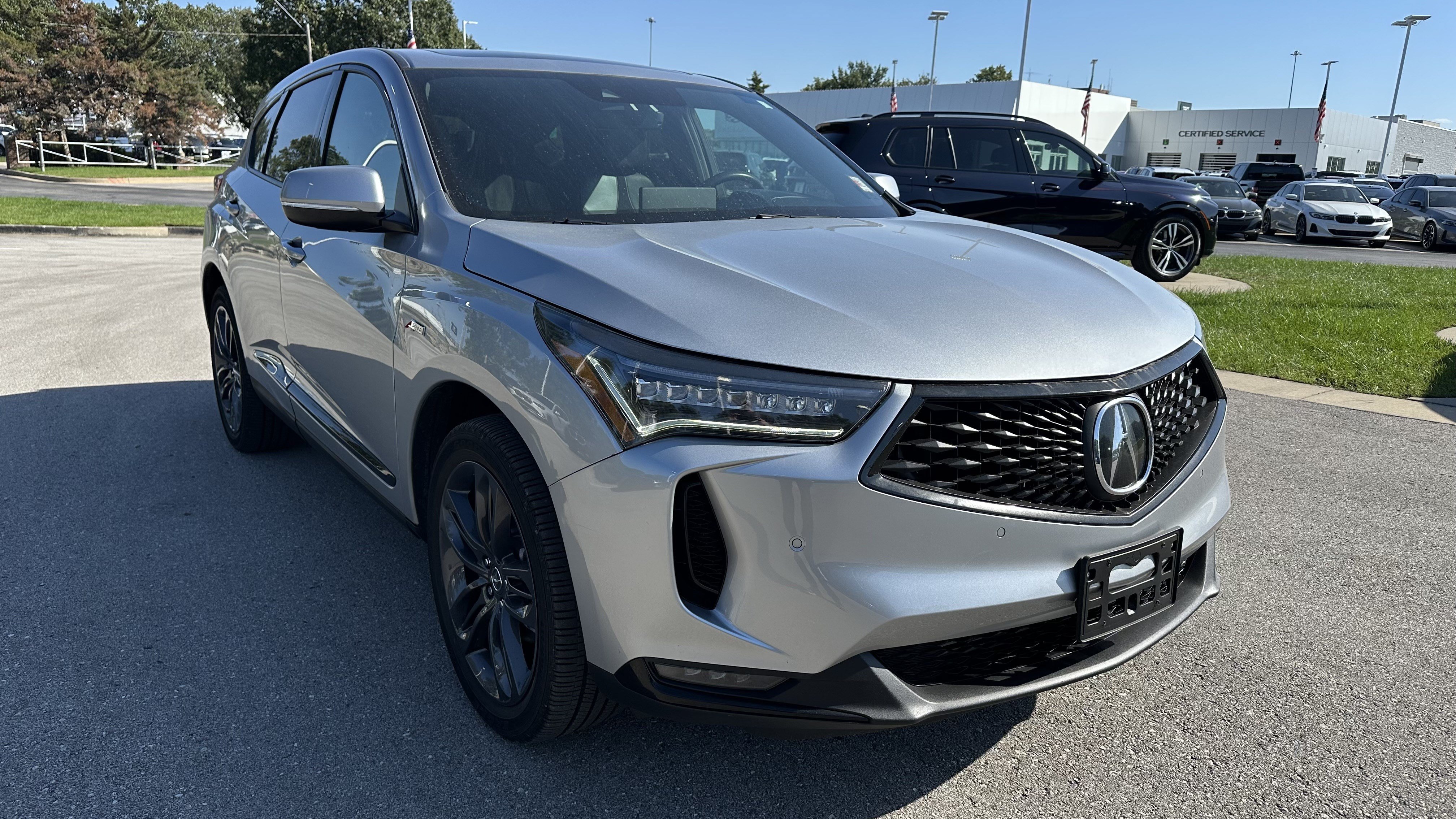 Used 2023 Acura RDX w/ Advance Package AWD/4WD image 2