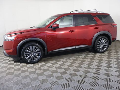 Used 2023 Nissan Pathfinder SL w/ SL Premium Package AWD/4WD image 21