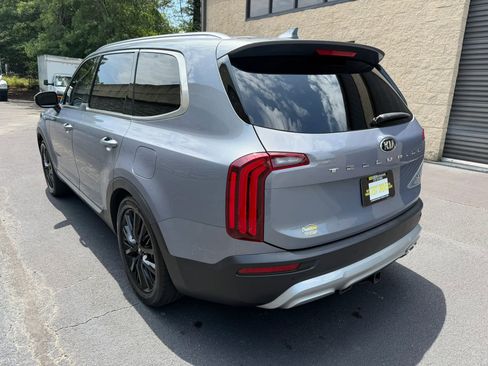 Used 2020 Kia Telluride SX w/ Towing Package FWD image 10
